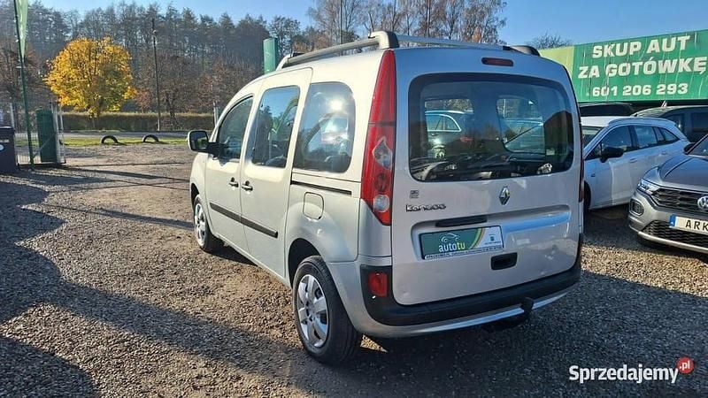 Srebrny Używany 2010 Renault Kangoo Sedan/Limuzyna | 16 900 zł (Dobra cena) - Obraz 1/4