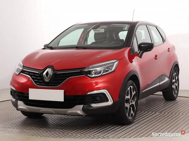 Używany Renault Captur 90 KM (66 kW) 2017 Czerwony SUV