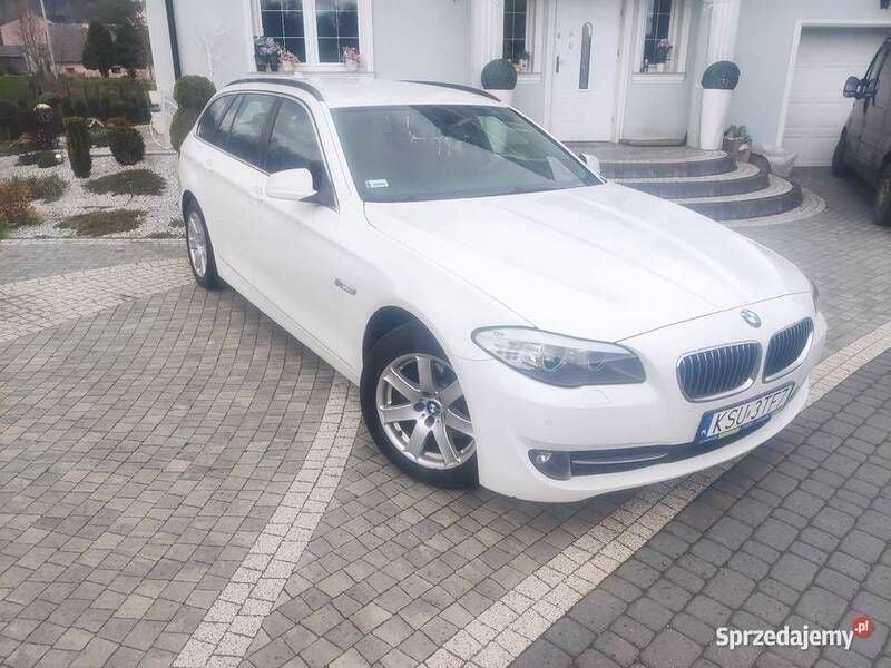 Beżowy Używany 2012 BMW 520 Sedan/Limuzyna | 57 000 zł (Uczciwa cena) - Obraz 1/4