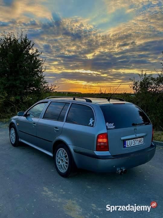 Niebieski Używany 2004 Skoda Octavia Kombi | 5500 zł (Uczciwa cena) - Obraz 1/4