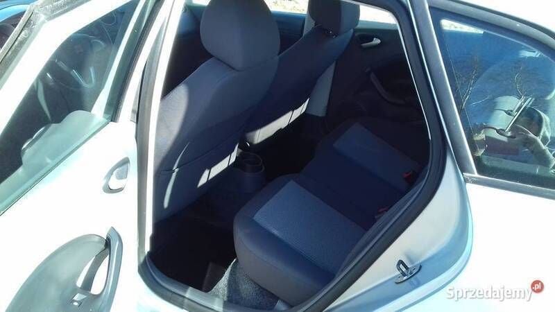 Używany Seat Ibiza ST 86 KM (63 kW) 2011 Srebrny Kombi