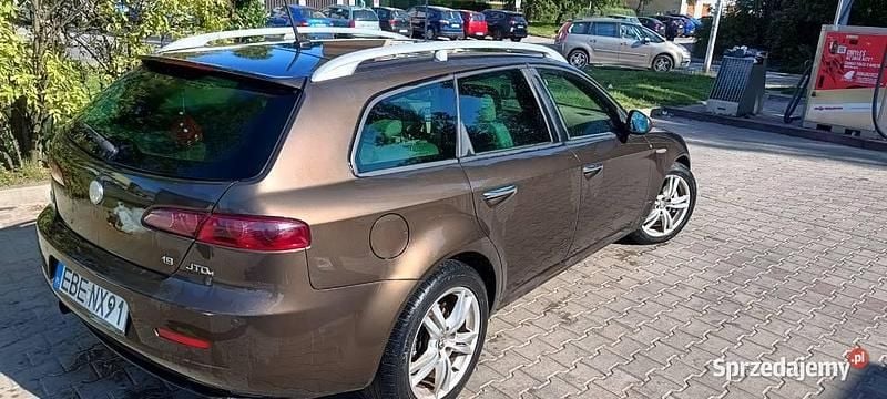 Używany Alfa Romeo 159 2008 Brązowy Kombi