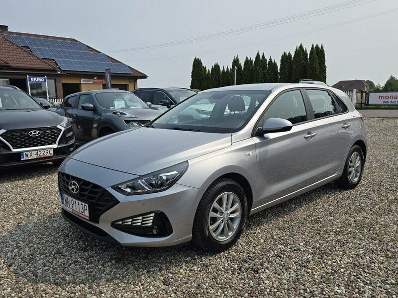 Srebrny Używany 2021 Hyundai i30 Classic Hatchback | 49 900 zł (Uczciwa cena) - Obraz 1/4