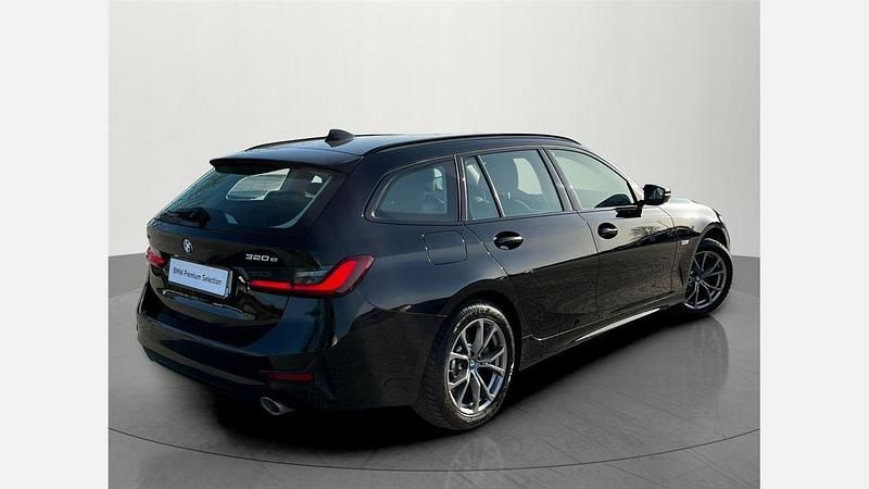 Używany BMW 320e Shadowline 163 KM (119 kW) 2022 Czarny Kombi