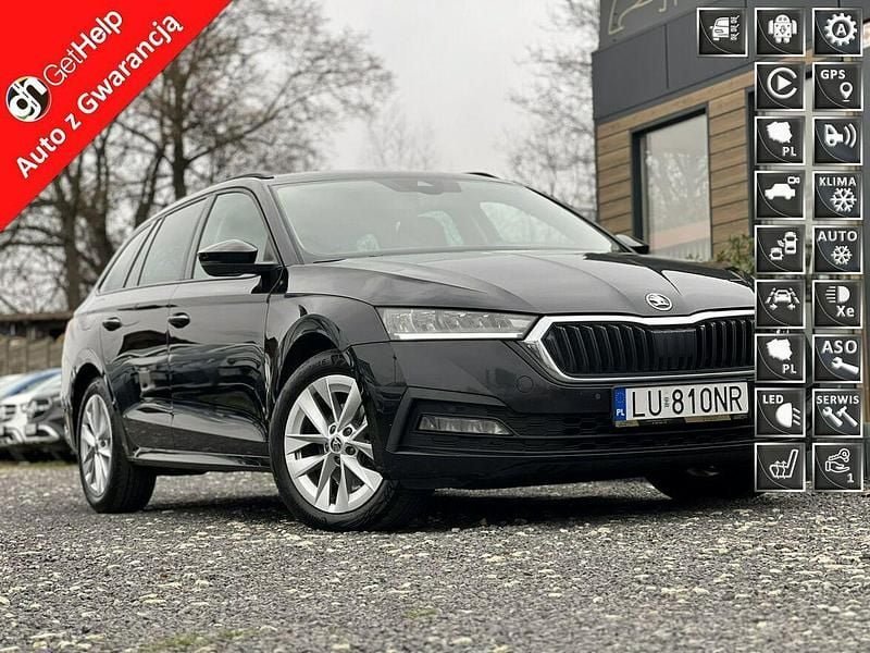Czarny (metalik) Używany 2022 Skoda Octavia Kombi | 57 890 zł (Super Cena) - Obraz 1/3