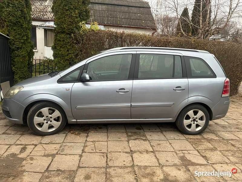 Szary Używany 2006 Opel Zafira Sedan/Limuzyna | 3500 zł (Dobra cena) - Obraz 1/1