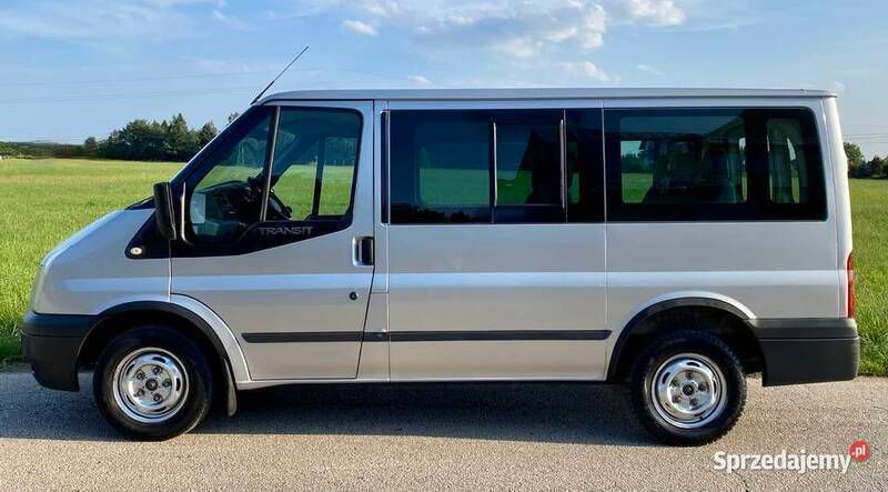 Srebrny Używany 2010 Ford Transit Minivan | 36 000 zł (Drogi) - Obraz 1/4