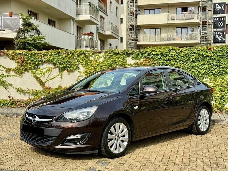 Szary Używany 2017 Opel Astra Sedan/Limuzyna | 37 500 zł (Uczciwa cena) - Obraz 1/4