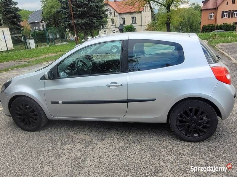 Używany 2005 Renault Clio II | 4000 zł (Uczciwa cena) - Obraz 1/4