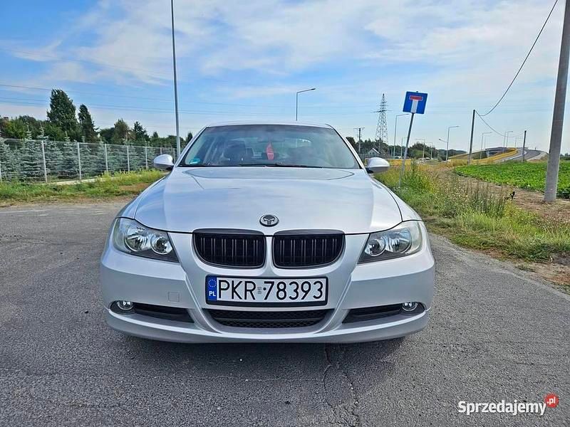 Srebrny Używany 2008 BMW 320 Sedan/Limuzyna | 15 900 zł (Dobra cena) - Obraz 1/4
