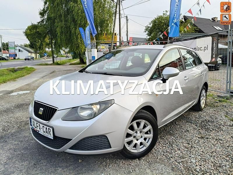 Srebrny (metalik) Używany 2012 Seat Ibiza ST Kombi | 17 900 zł (Dobra cena) - Obraz 1/4