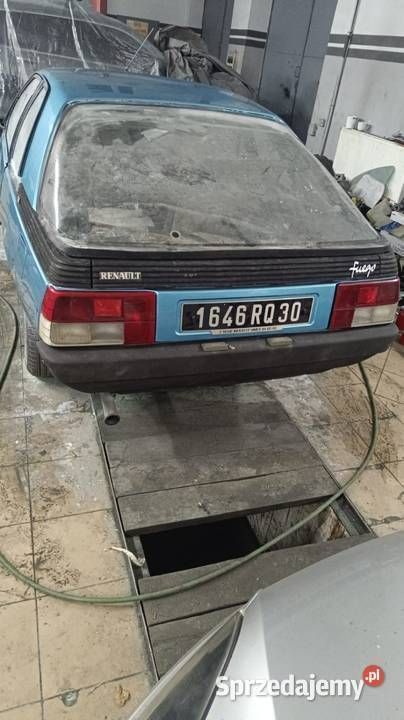 Używany 1981 Renault Fuego Coupe | 17 000 zł - Obraz 1/4