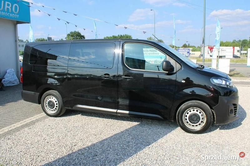 Używany Citroën Jumpy 150 KM (110 kW) 2020 Czarny Minivan