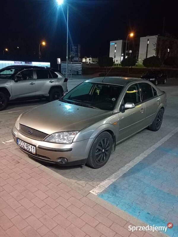 Brązowy Używany 2002 Ford Mondeo Hatchback | 2700 zł (Dobra cena) - Obraz 1/4