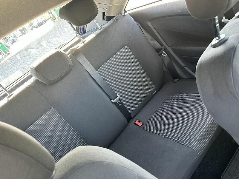 Używany Opel Corsa 2007 Niebieski Hatchback