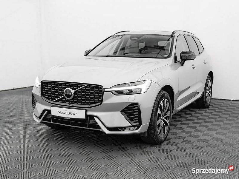 Szary Używany 2023 Volvo XC60 Plus SUV | 199 850 zł (Drogi) - Obraz 1/4