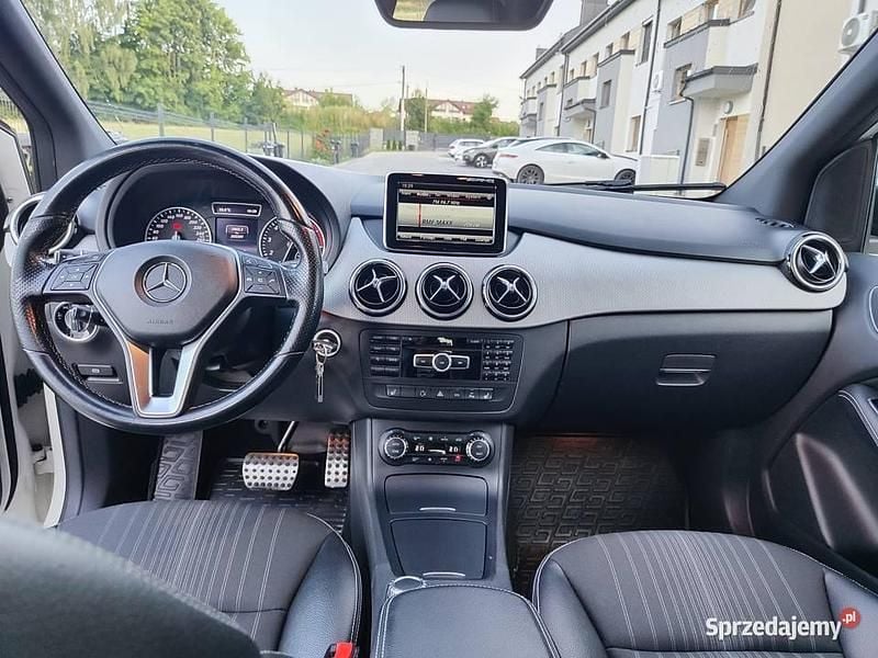 Używany Mercedes A250 2014