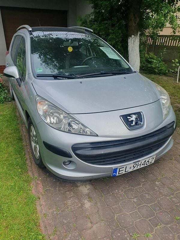 Srebrny Używany 2007 Peugeot 207 Kombi | 8000 zł (Uczciwa cena) - Obraz 1/4