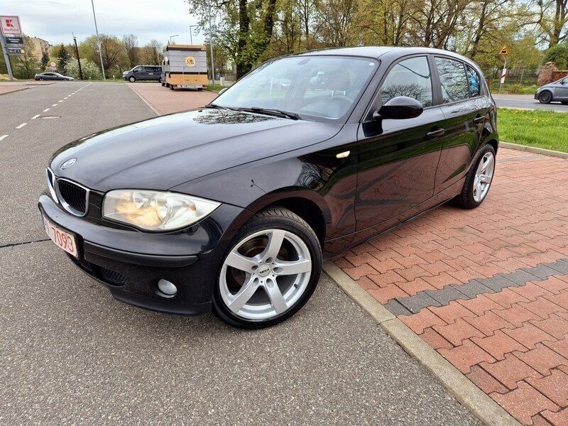 Używany BMW 116 116 KM (85 kW) 2007 Czarny (metalik) Hatchback