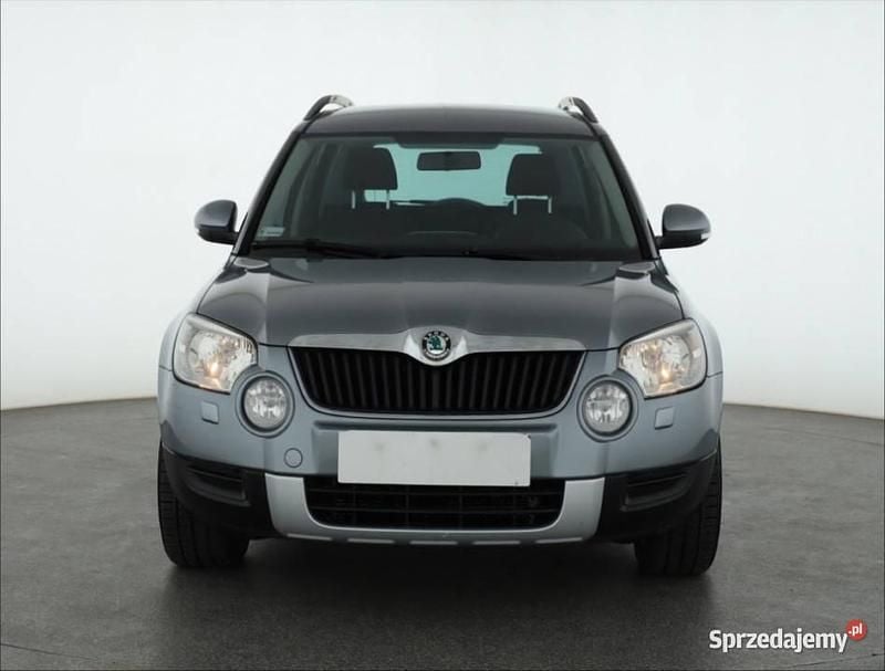 Srebrny Używany 2012 Skoda Yeti SUV | 19 999 zł (Uczciwa cena) - Obraz 1/4