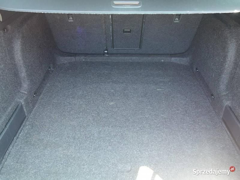 Używany Skoda Superb 190 KM (139 kW) 2016 Niebieski Kombi