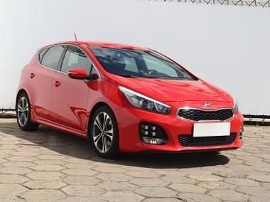 Czerwony Używany 2015 Kia Ceed Hatchback | 38 499 zł (Uczciwa cena) - Obraz 1/4