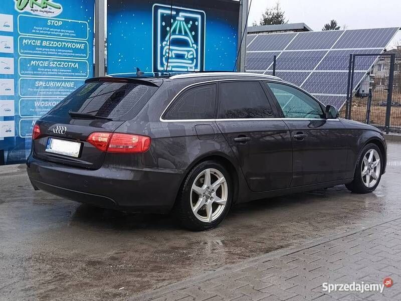 Używany Audi A4 2010 Czarny Kombi