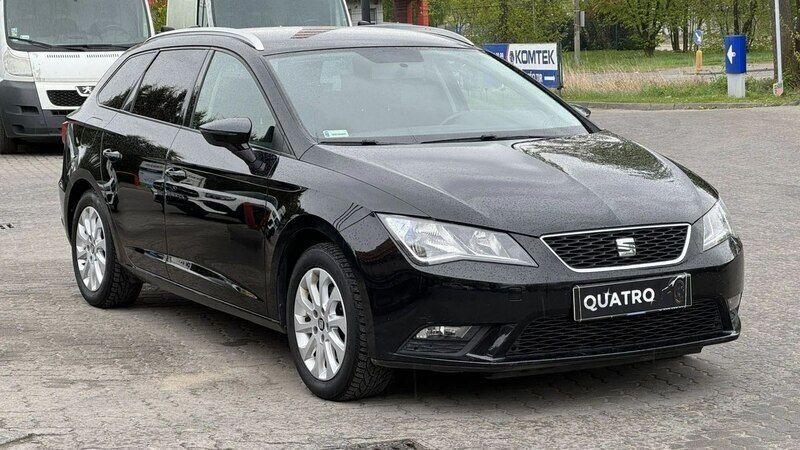Czarny (metalik) Używany 2016 Seat Leon Kombi | 33 500 zł (Dobra cena) - Obraz 1/4
