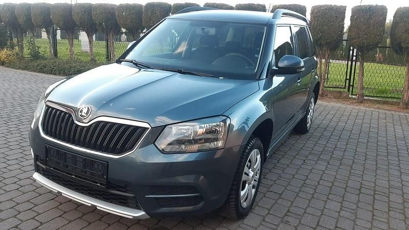 Używany Skoda Yeti Active 110 KM (80 kW) 2014 Szary SUV
