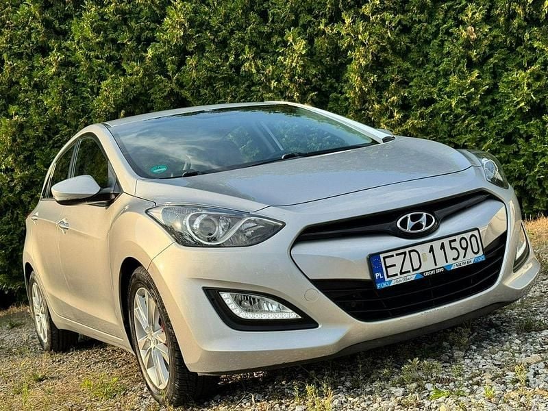 Srebrny (metalik) Używany 2012 Hyundai i30 Hatchback | 29 900 zł (Uczciwa cena) - Obraz 1/4
