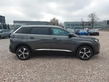 Używany Peugeot 5008 GT 130 KM (95 kW) 2024 Szary SUV