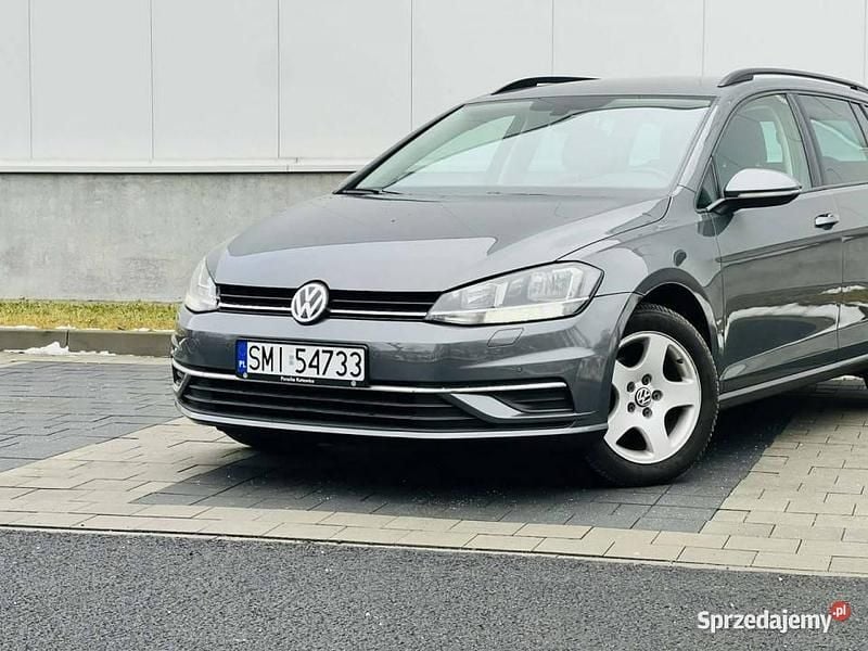 Używany VW Golf VII Highline 150 KM (110 kW) 2018 Szary (metalik) Kombi