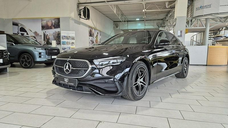 Czarny Nowe 2024 Mercedes E220 Sedan/Limuzyna | 329 900 zł - Obraz 1/4