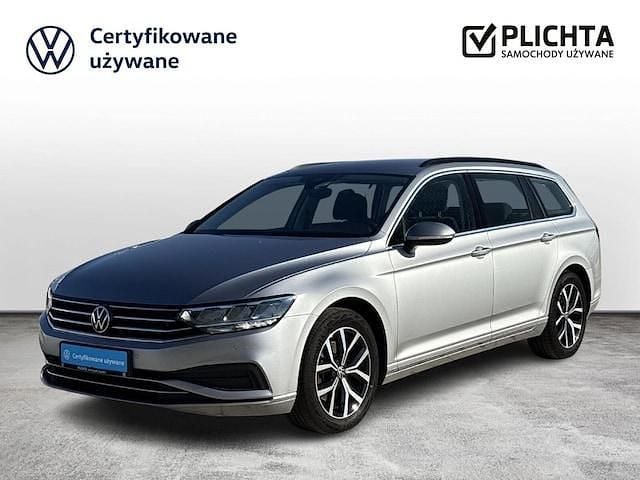Używany 2022 VW Passat Kombi | 84 900 zł (Dość drogi) - Obraz 1/4