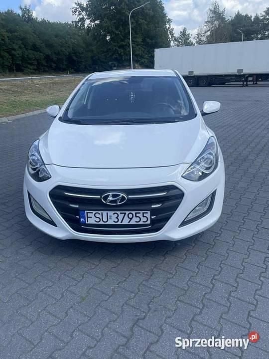 Biały Używany 2017 Hyundai i30 Hatchback | 28 800 zł (Super Cena) - Obraz 1/4