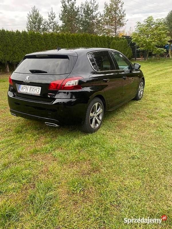 Używany Peugeot 308 GT-line 2016 Czarny Hatchback