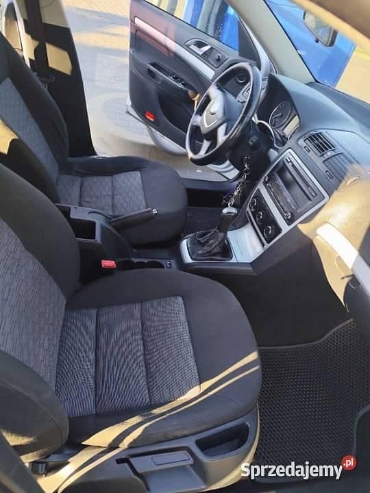 Używany Skoda Octavia 105 KM (77 kW) 2010 Srebrny Kombi