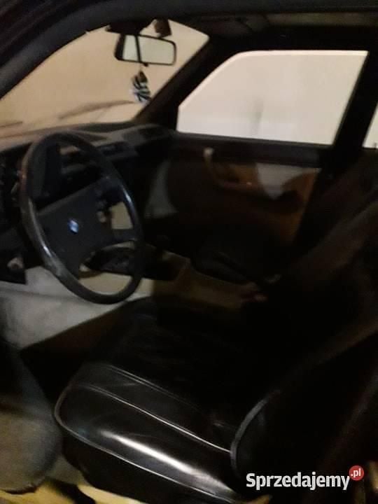 Używany BMW 732 1979 Sedan/Limuzyna