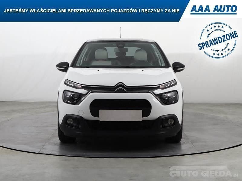 Używany Citroën C3 2023 Biały Hatchback