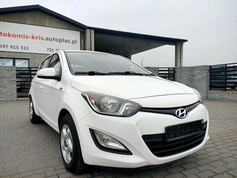 Biały Używany 2013 Hyundai i20 Hatchback | 19 999 zł (Dobra cena) - Obraz 1/4
