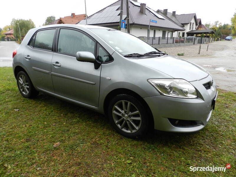 Szary Używany 2008 Toyota Auris Hatchback | 18 900 zł (Dobra cena) - Obraz 1/4