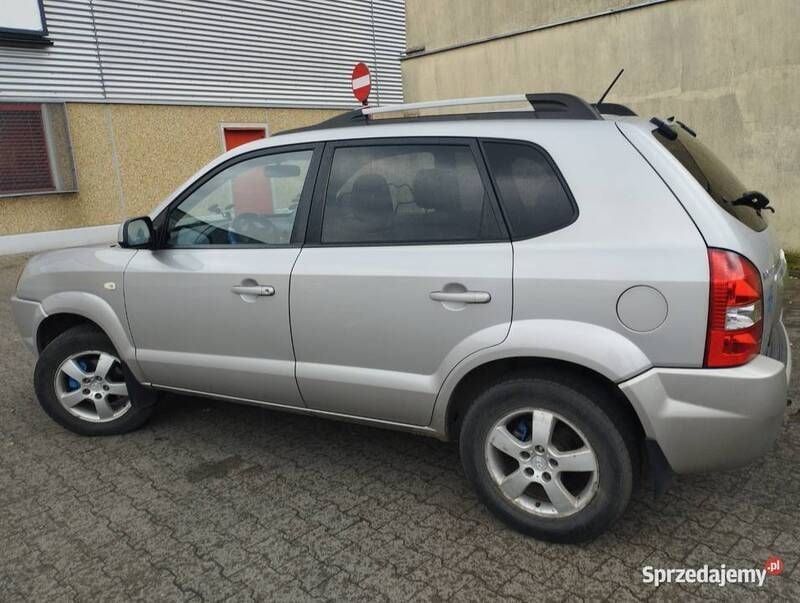 Używany 2005 Hyundai Tucson SUV | 13 600 zł - Obraz 1/4