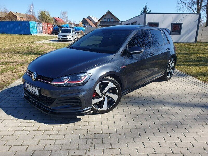Szary Używany 2018 VW Golf VII GTI Hatchback | 73 500 zł (Uczciwa cena) - Obraz 1/4