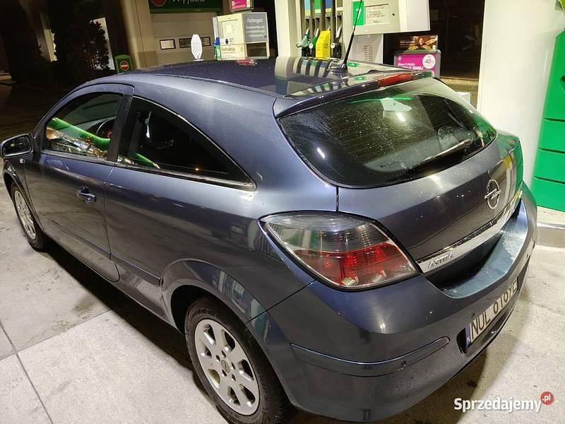 Używany Opel Astra GTC 2009 Szary Hatchback