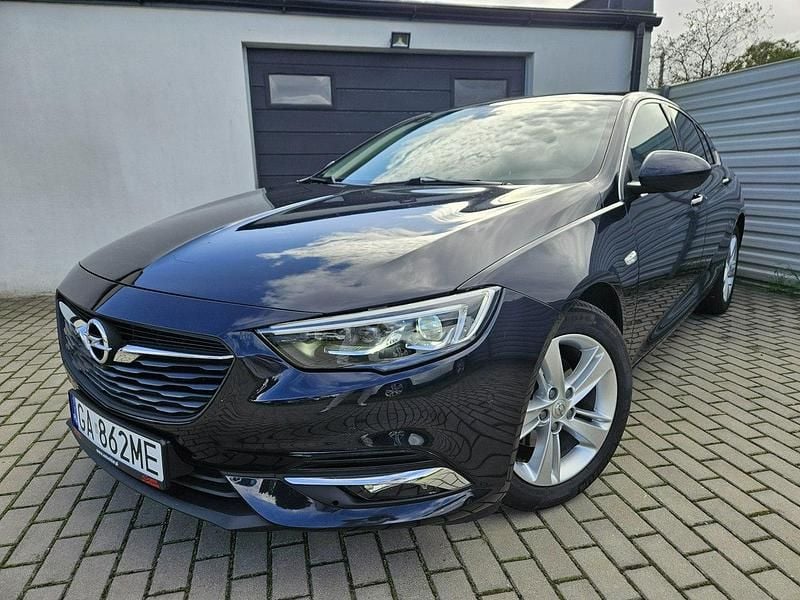 Niebieski Używany 2017 Opel Insignia Hatchback | 44 800 zł (Uczciwa cena) - Obraz 1/4