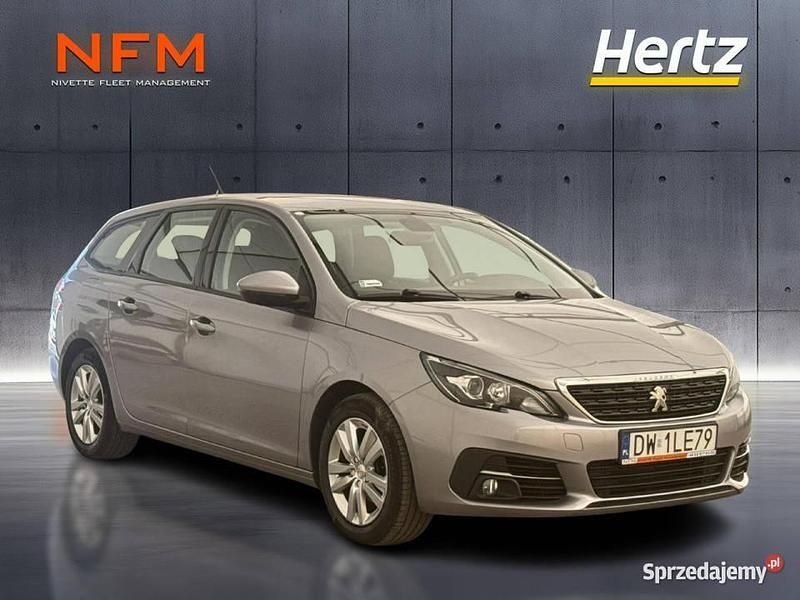 Szary Używany 2020 Peugeot 308 SW Active Kombi | 39 200 zł - Obraz 1/3