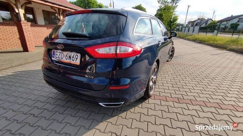 Granatowy Używany 2015 Ford Mondeo Titanium Kombi | 58 200 zł (Dość drogi) - Obraz 1/4