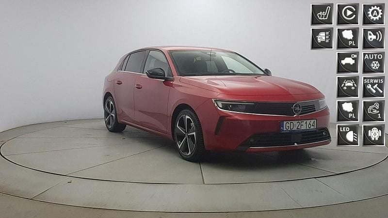 Czerwony Używany 2022 Opel Astra Elegance Hatchback | 82 850 zł - Obraz 1/4