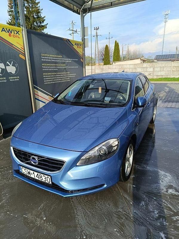 Używany Volvo V40 2014 Niebieski Hatchback