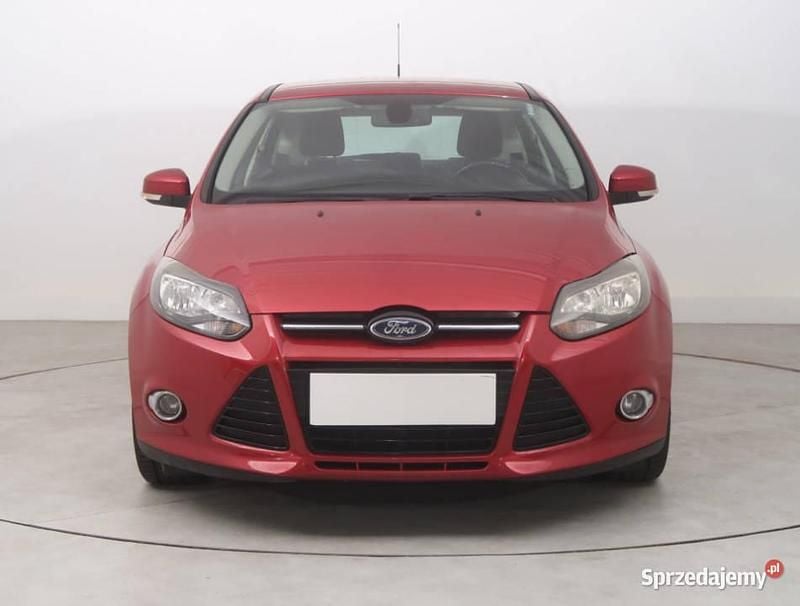 Bordowy Używany 2011 Ford Focus Hatchback | 20 699 zł (Uczciwa cena) - Obraz 1/4